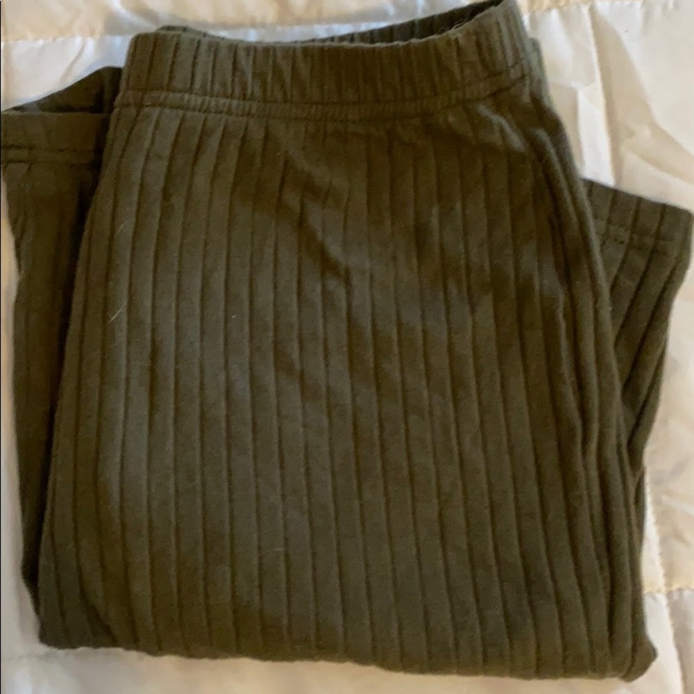 Army green ribbed biker shorts